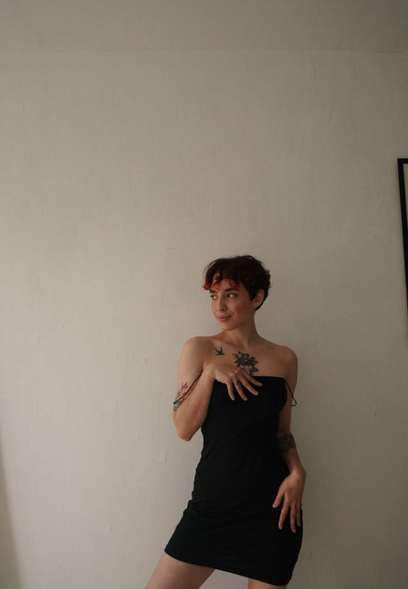 Megakikiboy sex actress gallery