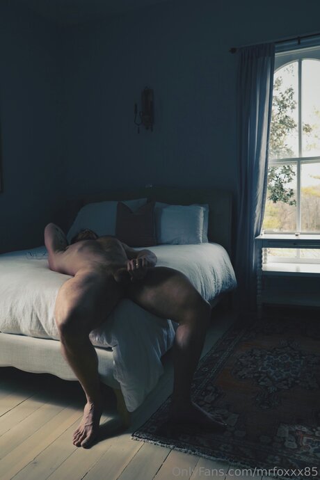 Mrfoxxx85 model adult images