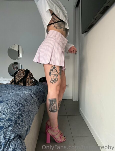 Happyrebby nude pornstar img