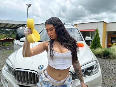 Latin Corner sexy actress img