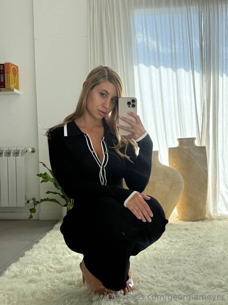 Georgiameyer sex model image