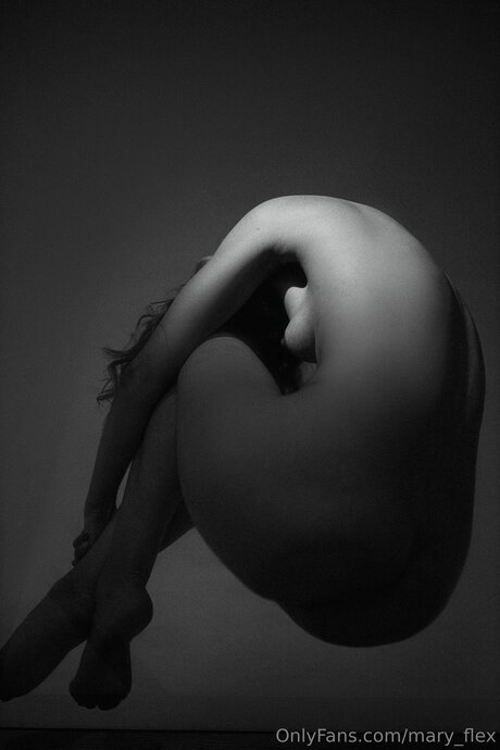 Mary Flex pornstar hd archive