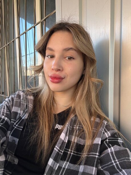 Ksenia A high quality star photo