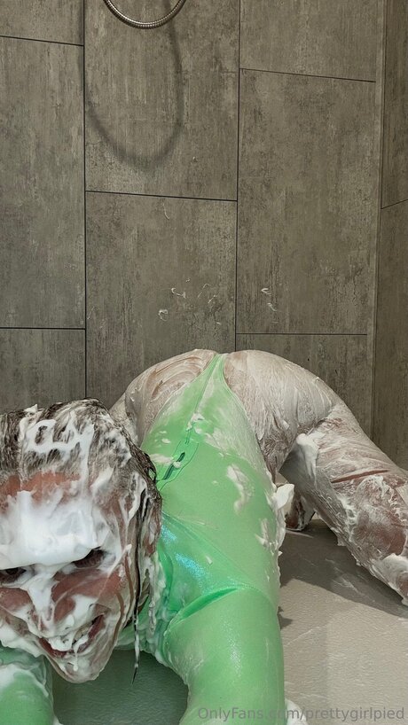 Naughtsoshhy sex model images