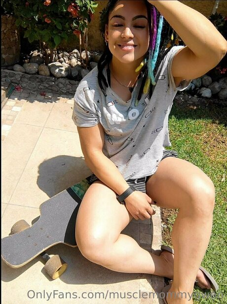 tanned onlyfans hot sexy pictures