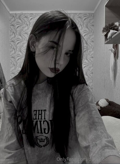 Daisy Benson top star picture