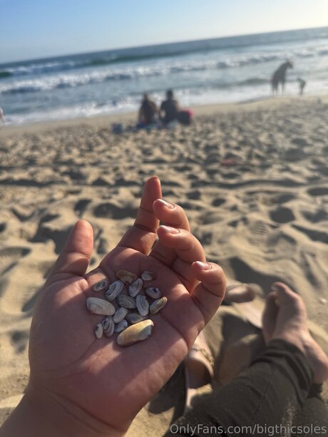 Bigthicsoles erotic model picture