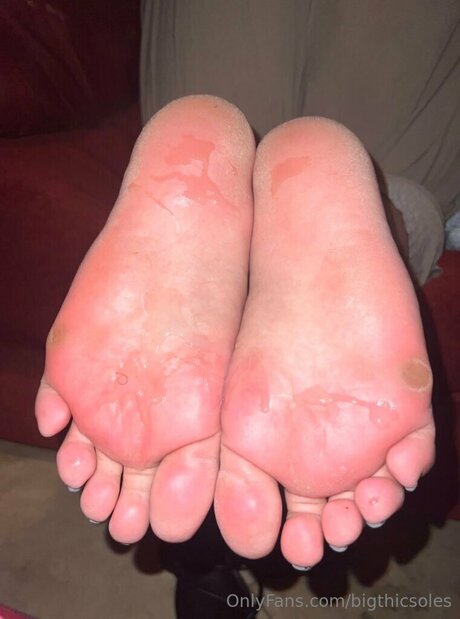 Bigthicsoles erotic model pictures