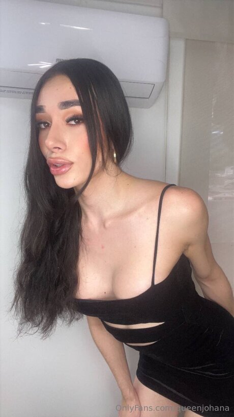 Queenjohana beautiful pornstar image