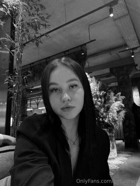 Bellastars beautiful pornstar pic