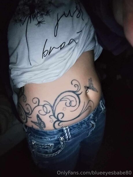 Blueeyesbabe80 thumbnail