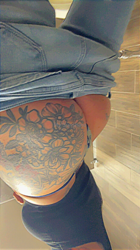 Lovebug911 pornstar art img