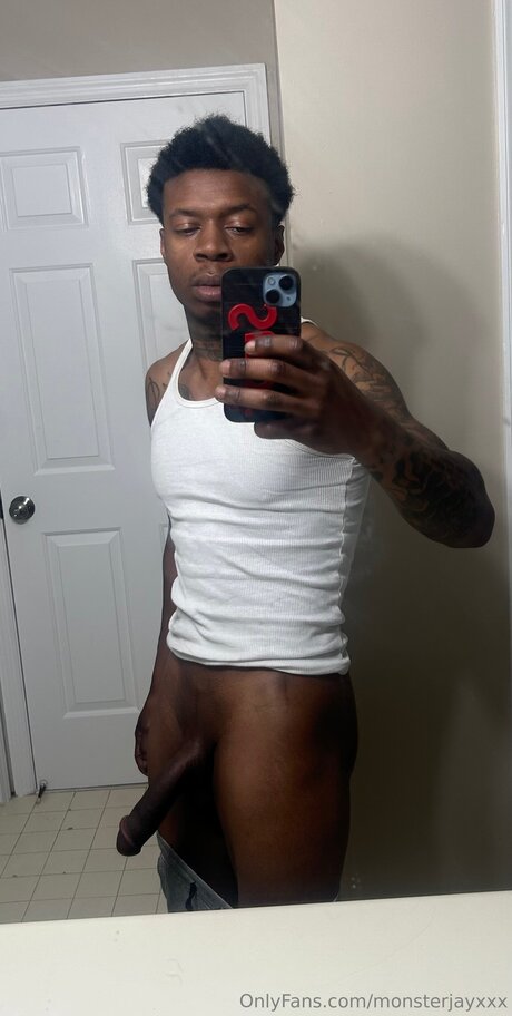 Monsterjayxxx nice star photo