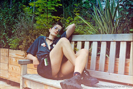 Poilsdesorcier Efree pretty model pic