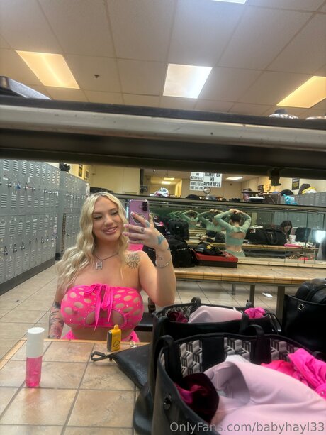 Babyhayl33 hot pornstar photos