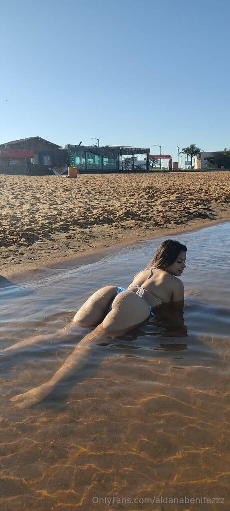 Aldanabenitezzz pornstar nude image