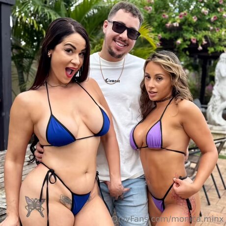 Monica Minx naked star image