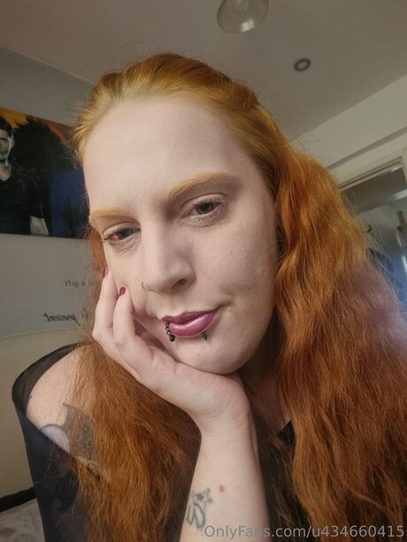 U434660415 pornstar naked image