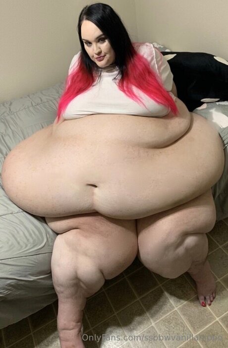 Ssbbwvanillahippo nudes model photos