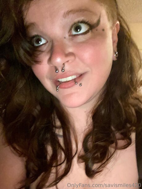 Savismiles420 star hot pic