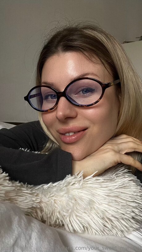 Your Sweet Mummy nudes pornstar picture