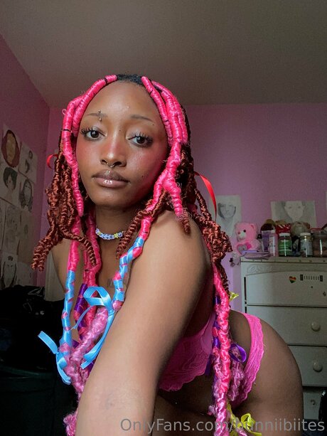 Bunniibiites model porn pictures