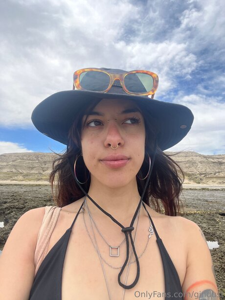 Gindust exclusive star image