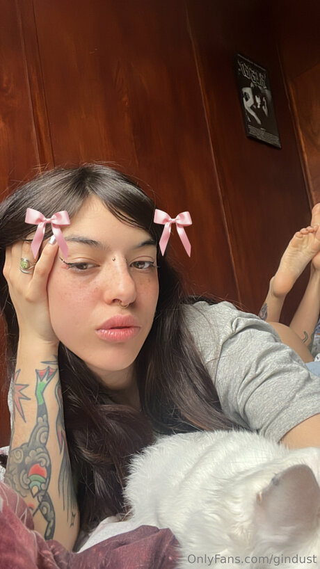 Gindust hot pornstar pic