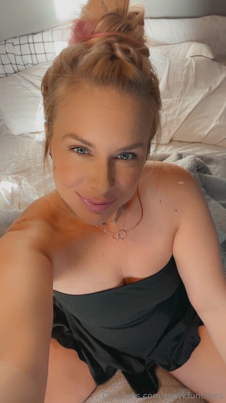 Sexykfuntimes nudes pornstar galleries