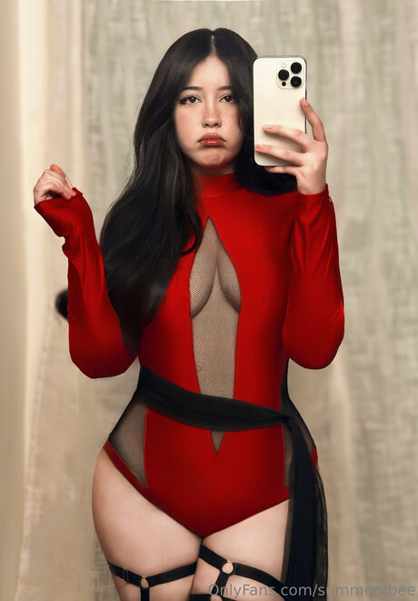 Summerxbee naked actress pic