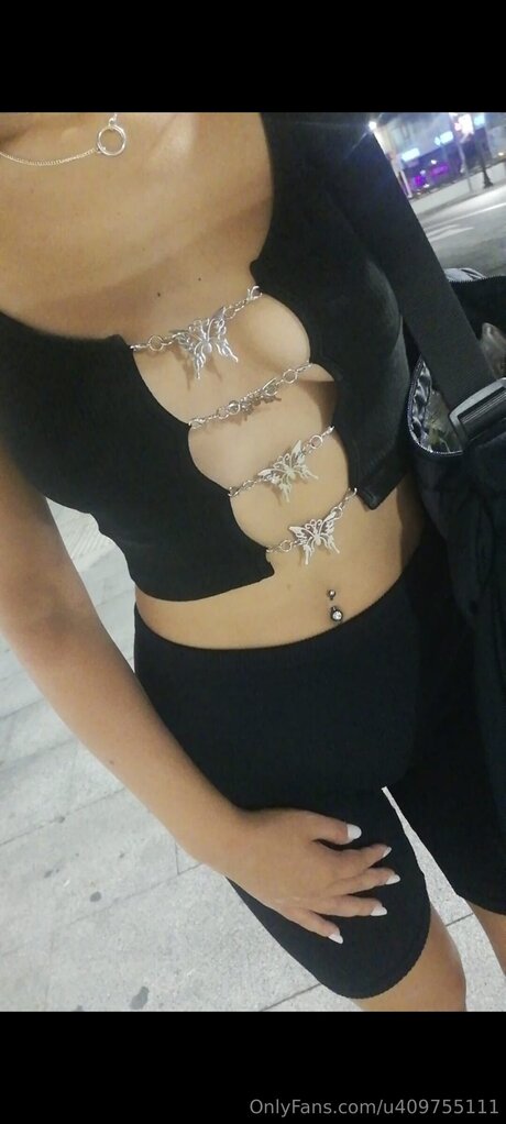 U409755111 star adult img