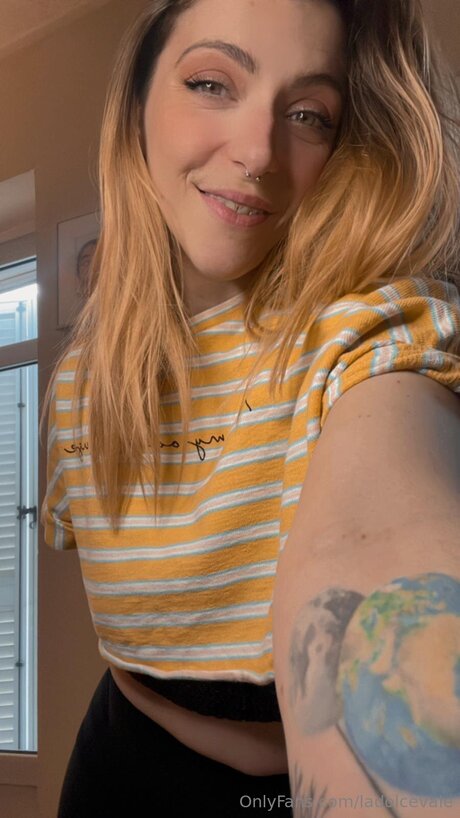 Latuavale pornstar xxx archive