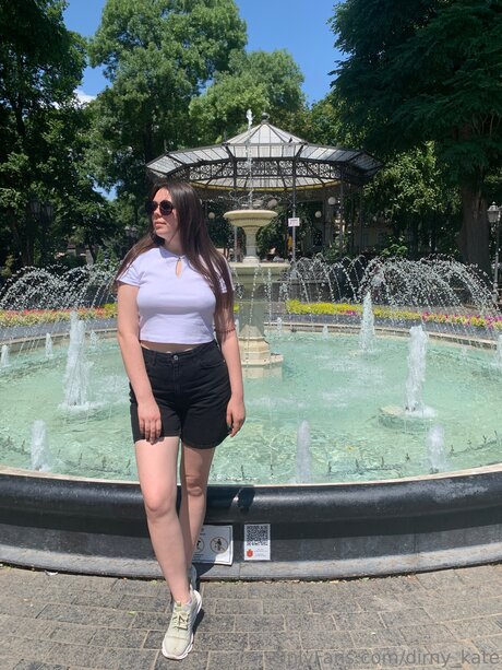 Dirny Kate model perfect pics