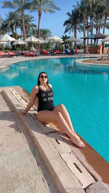 Dirny Kate nice pornstar img