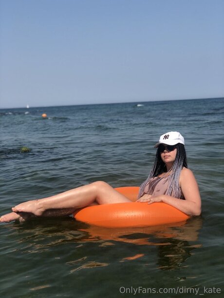 Dirny Kate exclusive model images