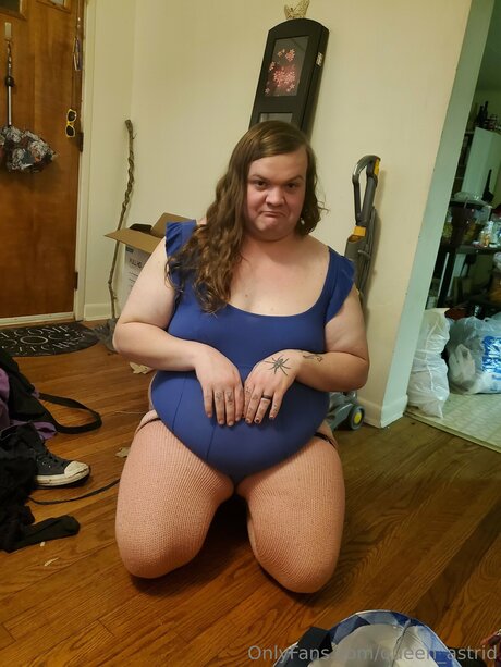 Queen Astrid model beautiful pics