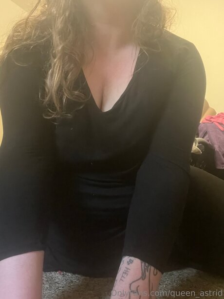 Queen Astrid pornstar perfect pic