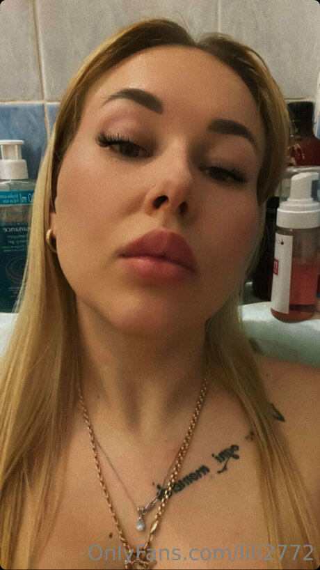 Lili2772 exclusive star img