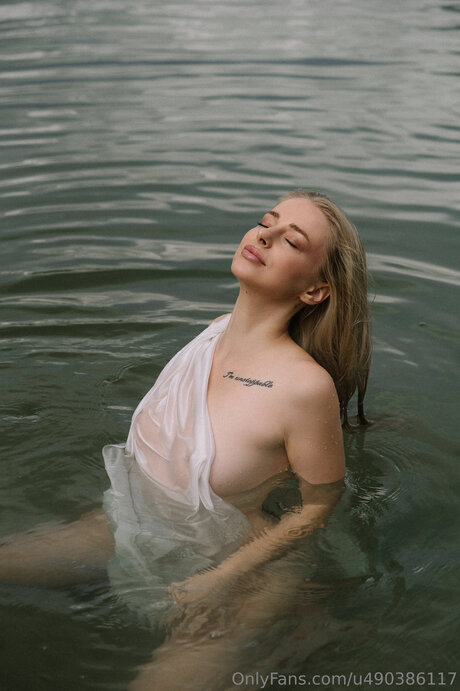 Lolalyy star beautiful img