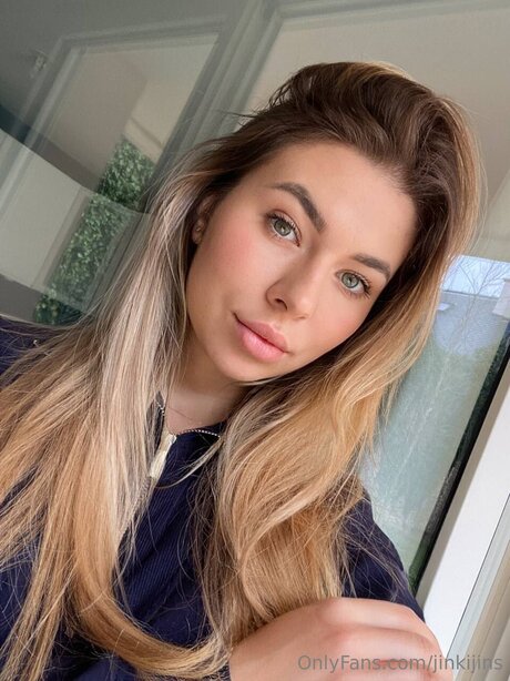 Jinkijins pornstar top photo