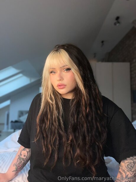 Maryathamefree nudes model photo