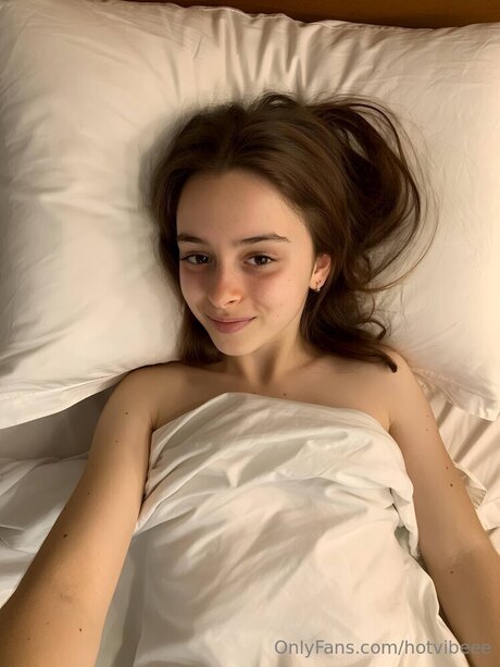 Hotvibeee model adult archive