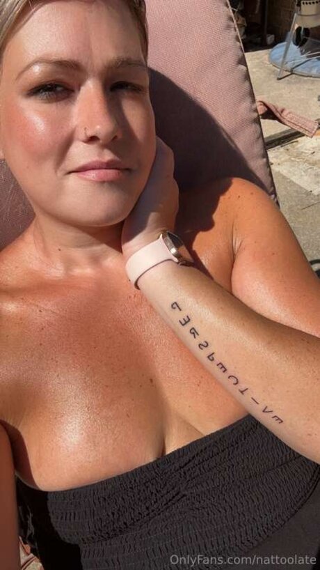 Nattoolate pornstar xxx images