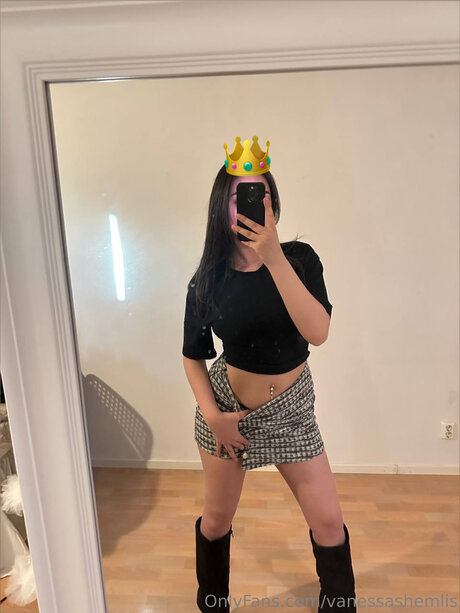 Vanessashemlis sex actress image