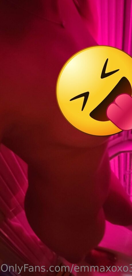 Emmaxoxo31 star porn pics