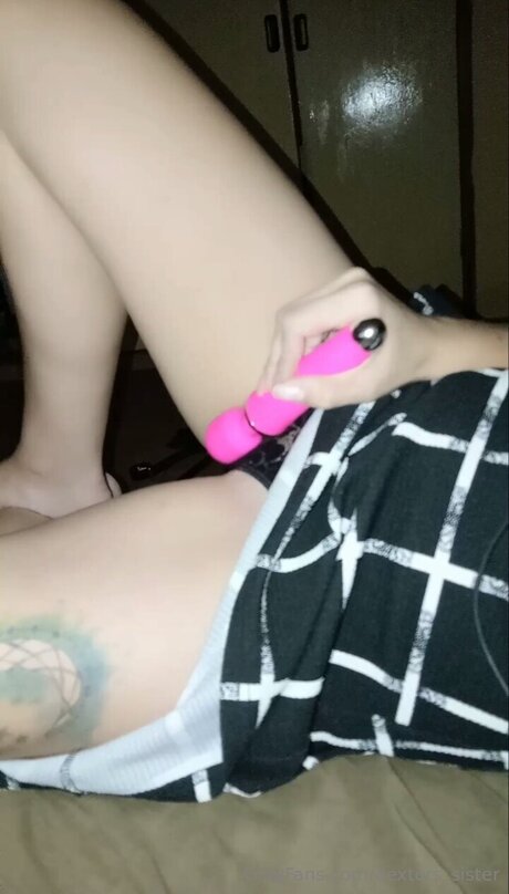 Lizzy Adams porn star img