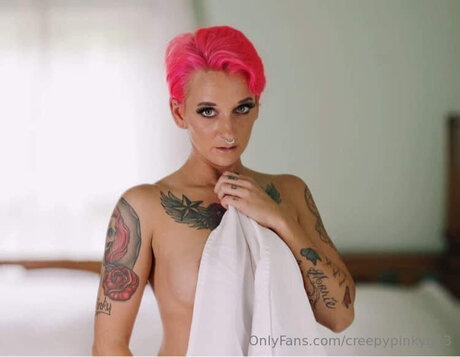 Creepypinkyg13 star naked images