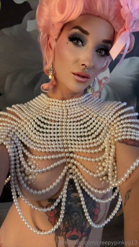 Creepypinkyg13 exclusive actress pics