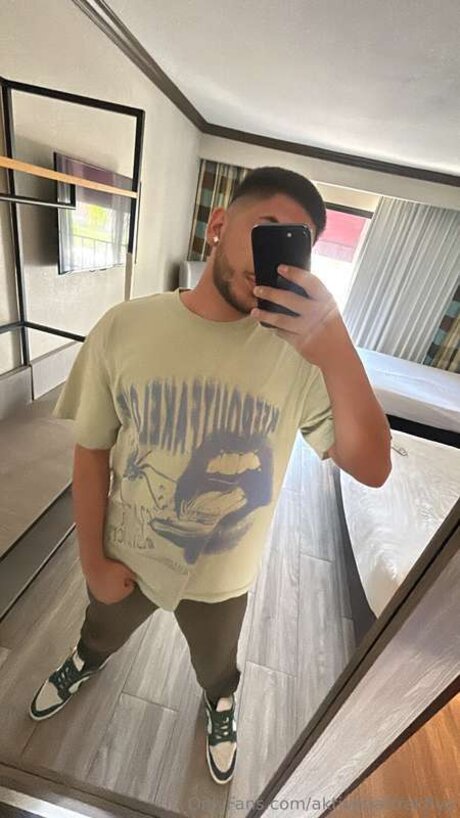 Aktivenattraktive nice actress picture