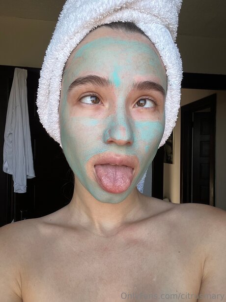 Citrusmary pornstar naked photo